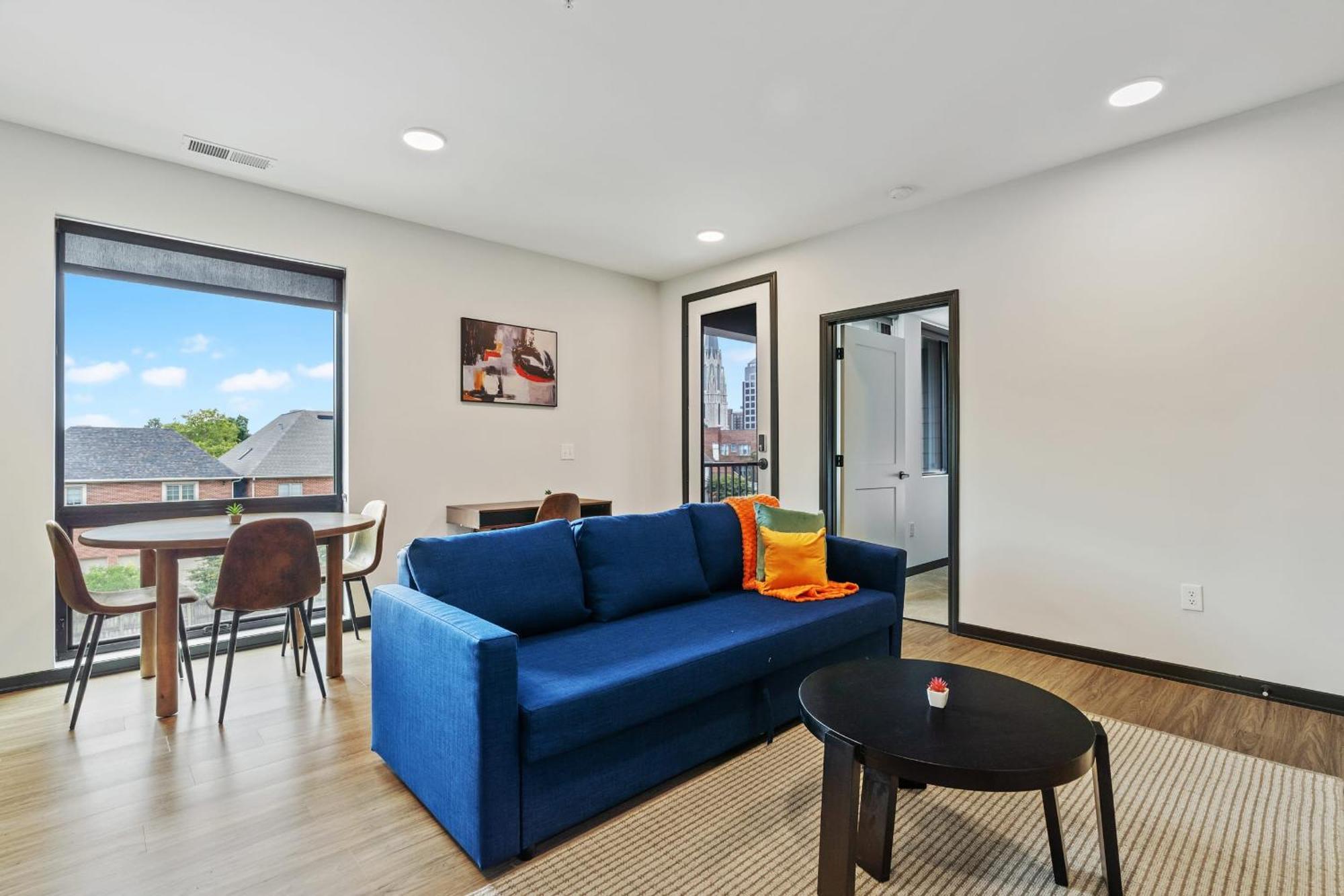 Cozysuites On Mass With Garage Parking #4 印第安納波利斯 外观 照片